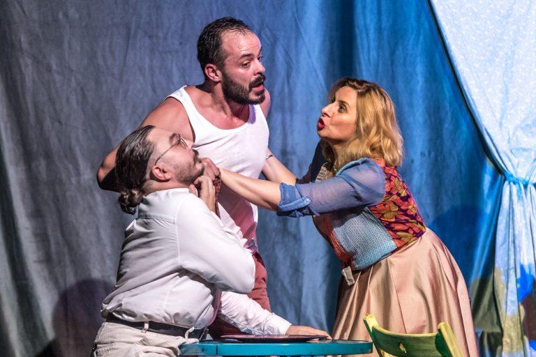 Teatrul Vasilache București pornește în turneu cu super comedia „Sex Motel” — trei seri de râs garantat în Roman, Fălticeni și Gura Humorului