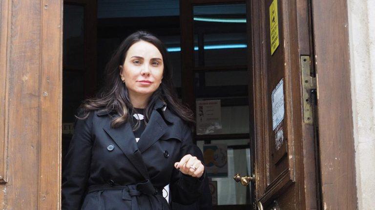 Cum încearcă Ana Maria Pătru să „încarce” nota de plată a statului: Pretenții de zeci de mii de euro pentru „frig, foame, avansuri sexuale și abuzuri”