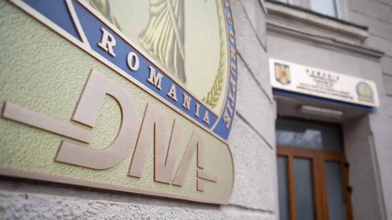 Primăriță din Teleorman, anchetată penal pentru abuz în serviciu: sume impresionante de bani găsite la domiciliu