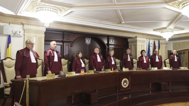 Cum au blocat judecătorii numiți de PSD la CCR de două ori decizia pe pensiile magistraților