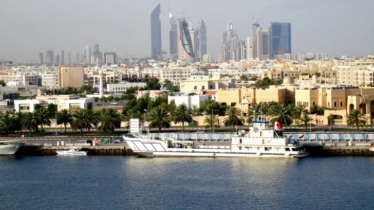 Cine sunt românii cu cele mai multe proprietăți în luxosul oraș din Emiratele Arabe Unite. Topul ar fi condus de un rus cu cetățenie română și 42 de imobile