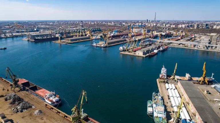 Raport exploziv la Vama Constanța: „grup de interese personale”, liber de vamă dat în 1 minut și declarații lucrate după program. Corpul de control al Finanțelor confirmă neregulile semnalate de presă