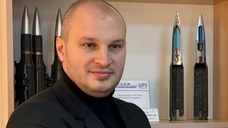 Noul șef al Romarm, cu sesizare la DNA pentru numire ilegală, a fost și incompatibil: funcții paralele la Romarm și ARICE