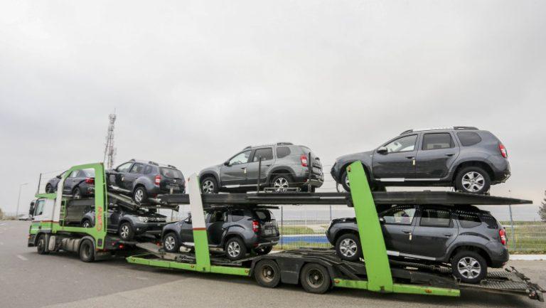 Val de concedieri voluntare la Dacia: unul din 10 angajați va fi înlocuit cu roboți. Automatizarea schimbă radical uzina de la Mioveni