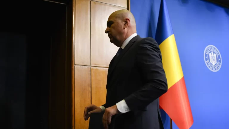 Premierul Ilie Bolojan avertizează CCR: amânarea deciziei privind pensiile magistraților poate costa România 230 de milioane de euro din PNRR